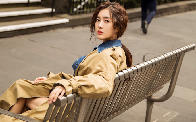 纳指续创新高，热门中概股多数走低